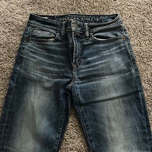 American Eagle, Medium light wash